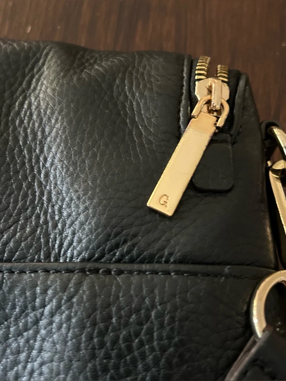 G.I.L.I. Gili Halo got it love it Halo BLACK Leather Crossbody